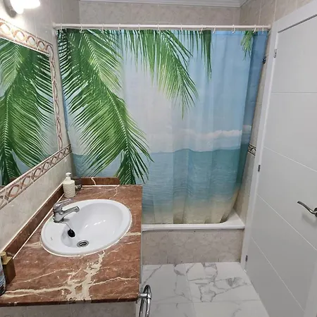 Apartment In Parque Cattleya, Playa De Americas *