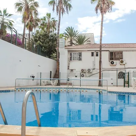 In Parque Cattleya, Playa De Americas * Playa de las Americas (Tenerife)