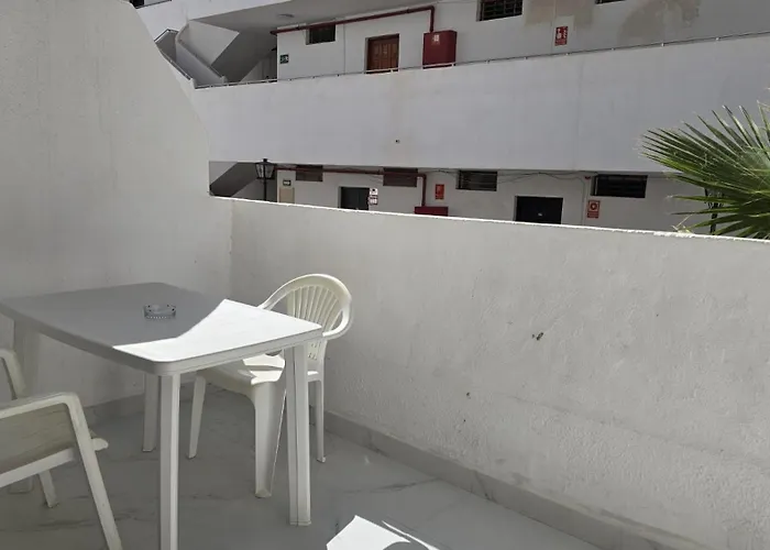 In Parque Cattleya, Playa De Americas Apartament *