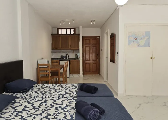 Apartament In Parque Cattleya, Playa De Americas Playa de las Americas (Tenerife)