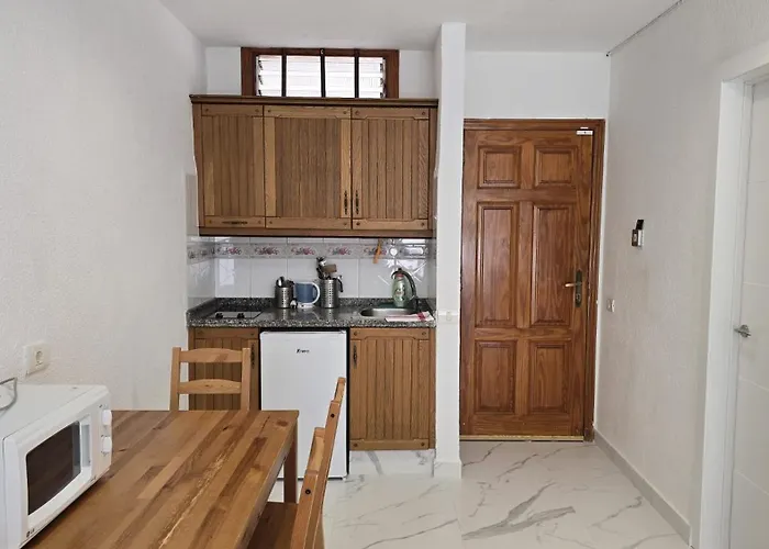 Apartament In Parque Cattleya, Playa De Americas *